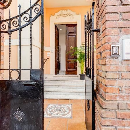 Villa Chiara - A New Luxury Star Is Born In Rome! 外观 照片