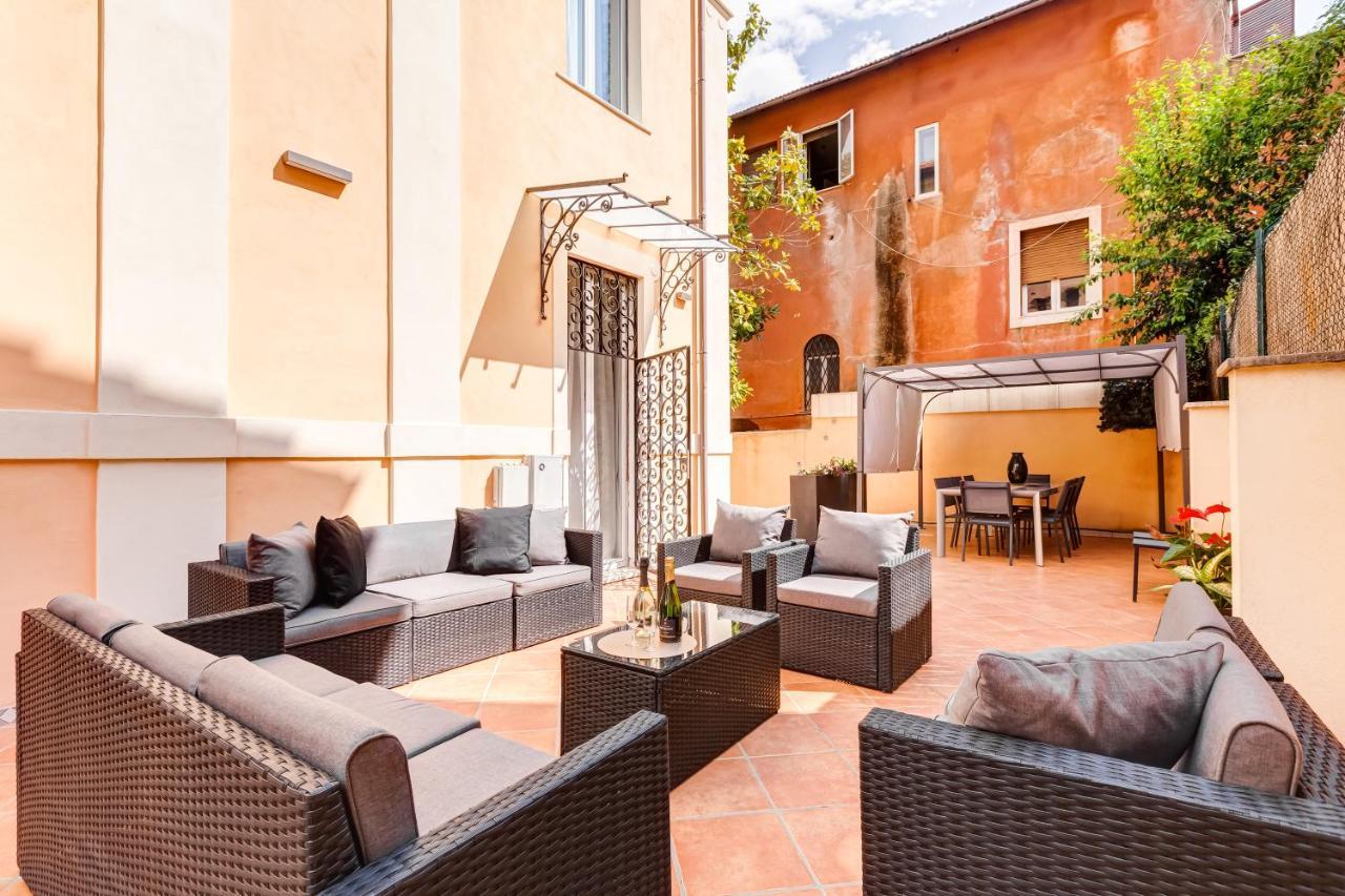 Villa Chiara - A New Luxury Star Is Born In Rome! 外观 照片